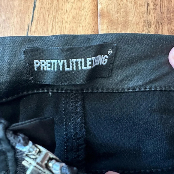 PrettyLittleThing Black Faux Leather with Silver Zipper Skinny Pants size 4 - Picture 5 of 5